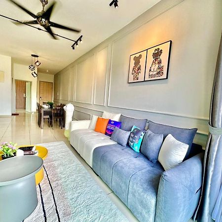 Seasons Luxury Apartment By Jk Home 新山 外观 照片