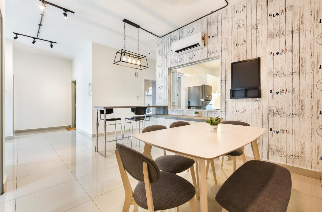 Seasons Luxury Apartment By Jk Home 新山 外观 照片