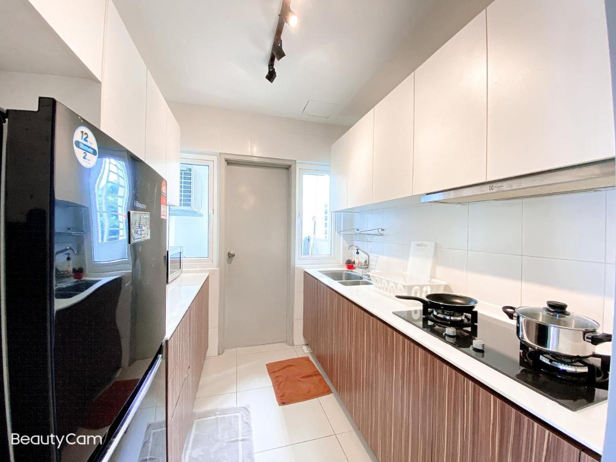 Seasons Luxury Apartment By Jk Home 新山 外观 照片