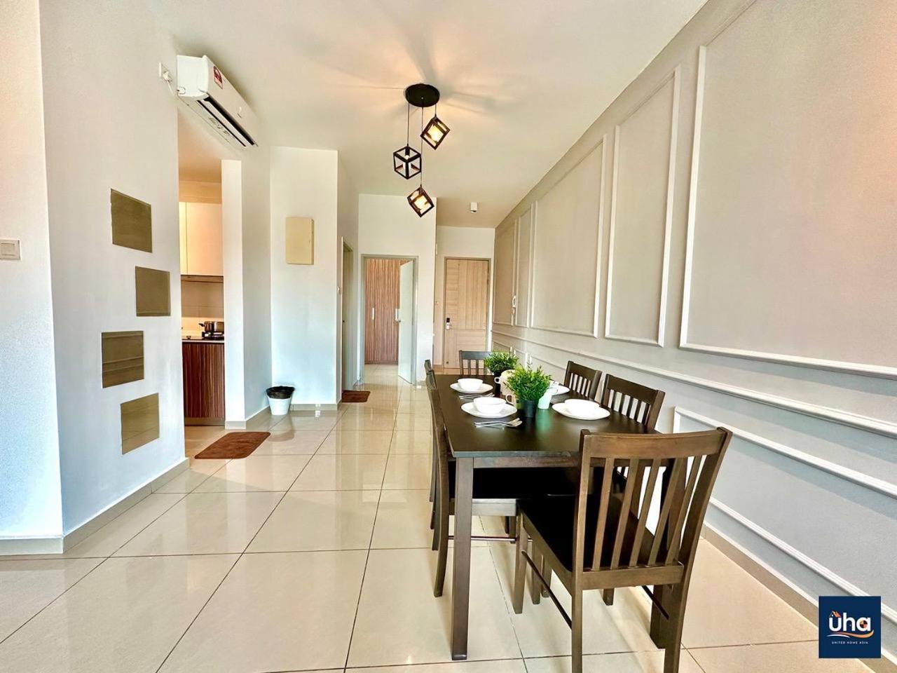 Seasons Luxury Apartment By Jk Home 新山 外观 照片