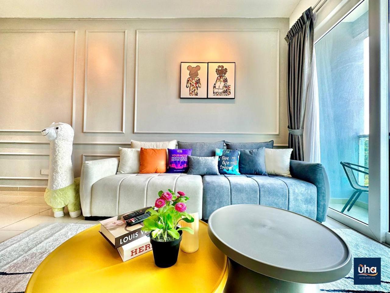 Seasons Luxury Apartment By Jk Home 新山 外观 照片