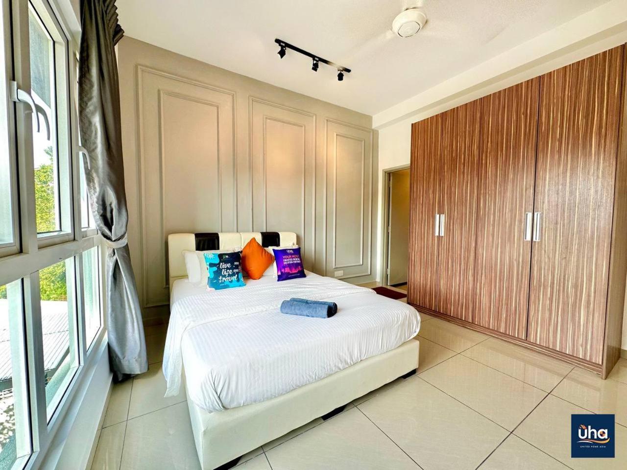 Seasons Luxury Apartment By Jk Home 新山 外观 照片