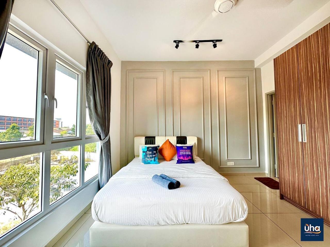 Seasons Luxury Apartment By Jk Home 新山 外观 照片