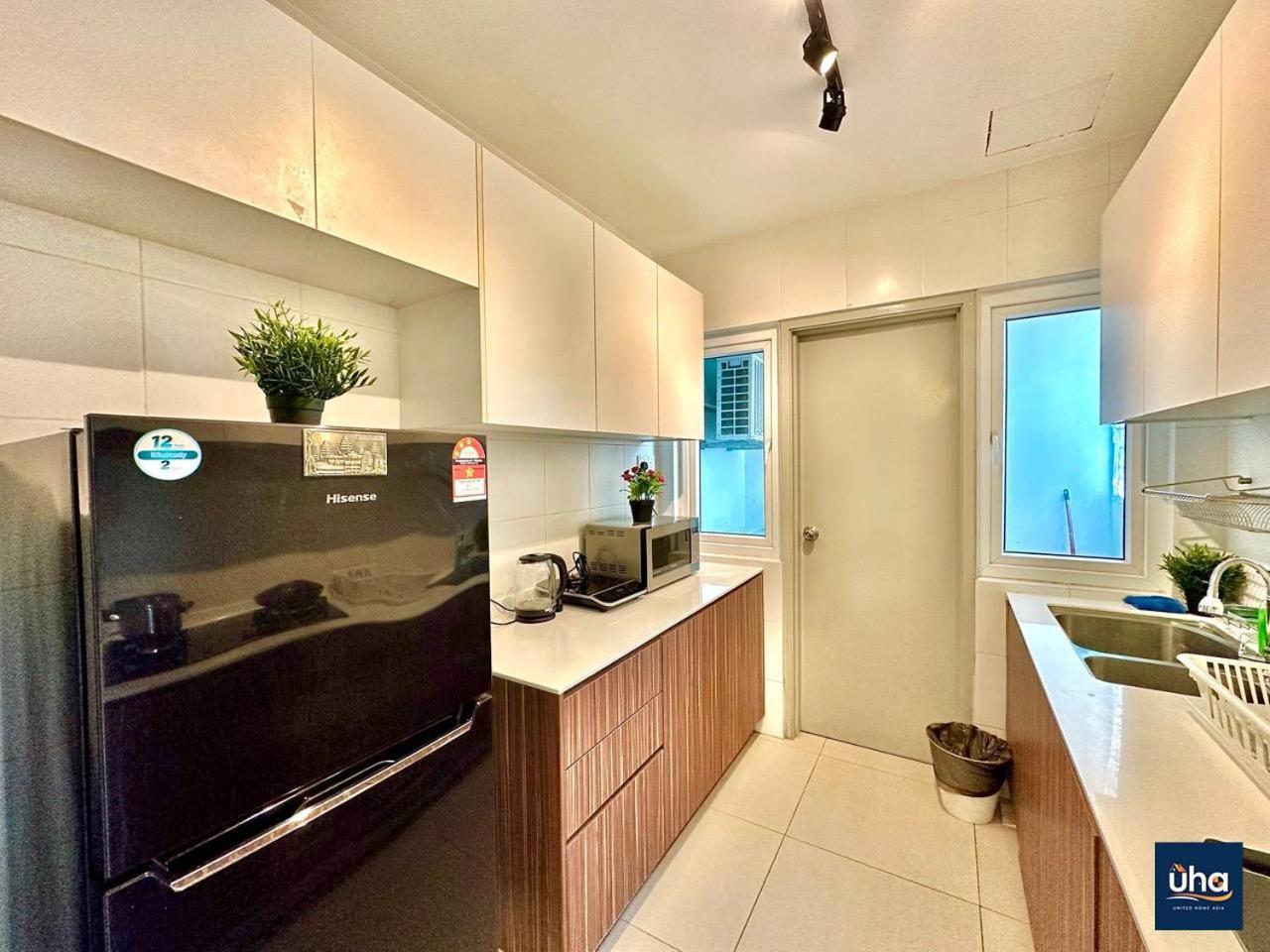 Seasons Luxury Apartment By Jk Home 新山 外观 照片